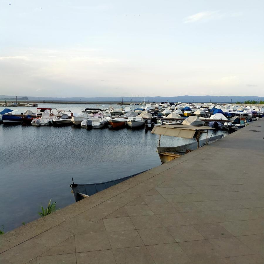 Appartamento A Marta Nel Lago Di Bolsena Экстерьер фото